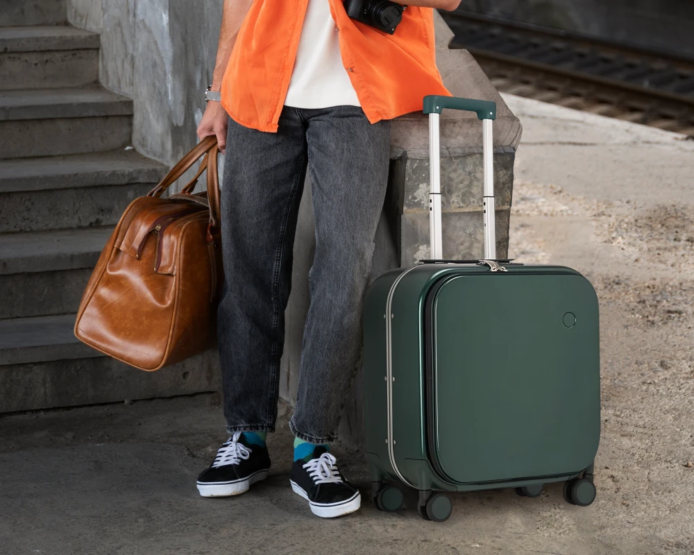 carry on suitcase with laptop compartment